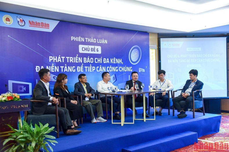 Các đại biểu tham dự phiên thảo luận