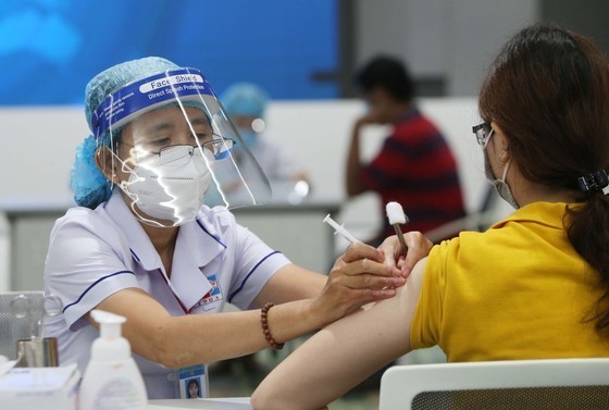 A senior medical worker said that a Covid-19 wave outbreak is unlikely to occur after the Reunification Day and May Day holidays this year.