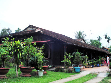Nhà cổ hội đồng Liêu - một trong những ngôi nhà cổ tiêu biểu ở Phú Hội (huyện Nhơn Trạch).  Ảnh: Quốc Hương