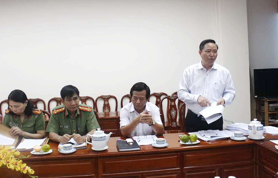 Phó chủ tịch HĐND tỉnh Phạm Ngọc Tuấn phát biểu tại buổi làm việc