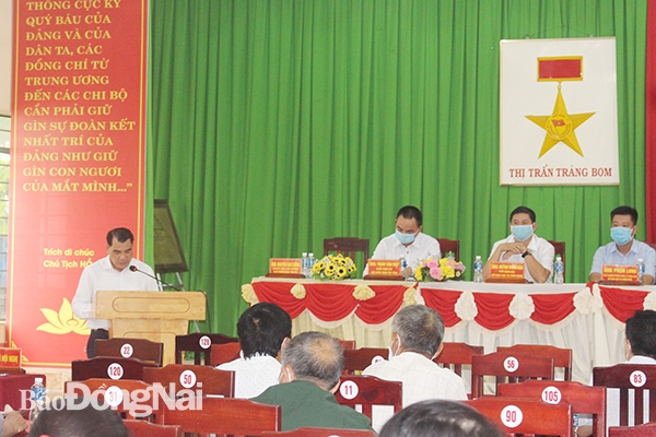 Toàn cảnh buổi tiếp xúc cử tri của ứng cử viên HĐND tỉnh và huyện tại TT.Trảng Bom