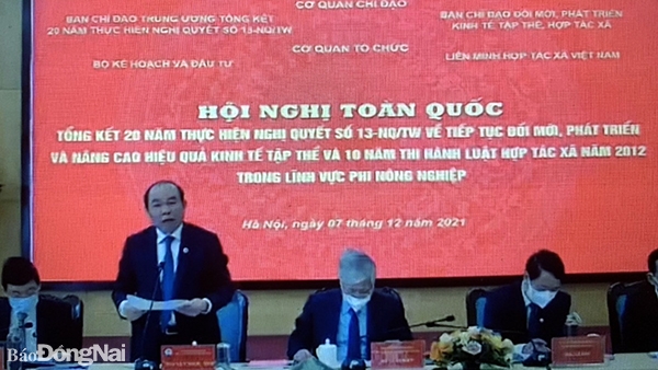 Đồng chí Đỗ Văn Chiến, Bí thư Trung ương Đảng, Chủ tịch Ủy ban Trung ương MTTQ Việt Nam chủ trì hội nghị