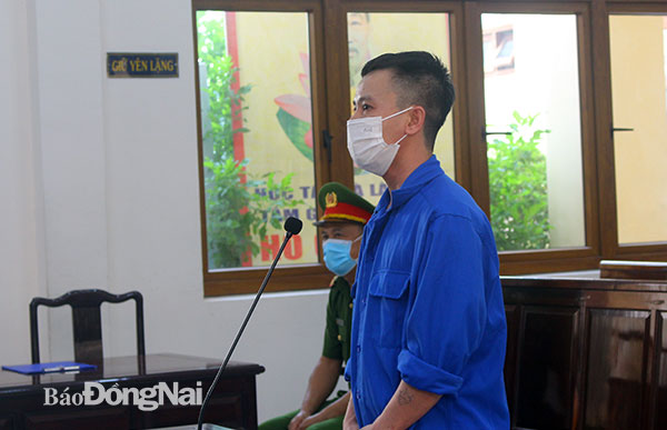 Bị cáo Nguyễn Ngọc Châu tại phiên tòa xét xử. Ảnh: Tố Tâm