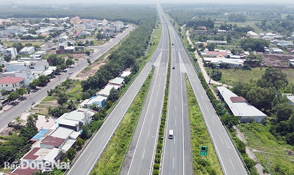 Đường cao tốc Dầu Giây - Liên Khương khi hoàn thành xây dựng sẽ kết nối hoàn chỉnh với đường cao tốc TP.HCM - Long Thành - Dầu Giây, rút ngắn thời gian đi lại giữa Tây nguyên với Đông Nam bộ