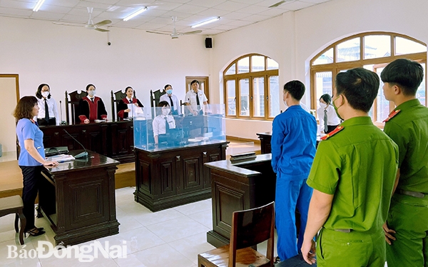 Bị cáo Trần Lê Huấn tại phiên tòa xét xử
