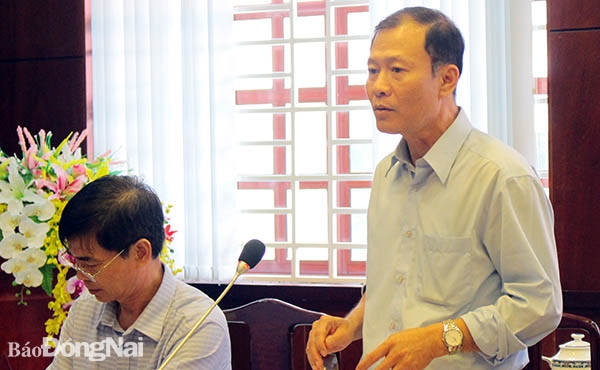Phó chủ tịch UBND H.Long Thành Nguyễn Hữu Thành phát biểu tại buổi làm việc