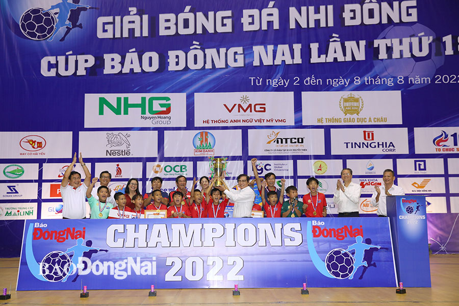 Biên Hòa vô địch Giải bóng đá nhi đồng cúp Báo Đồng Nai lần 18-2022. Ảnh: Huy Anh