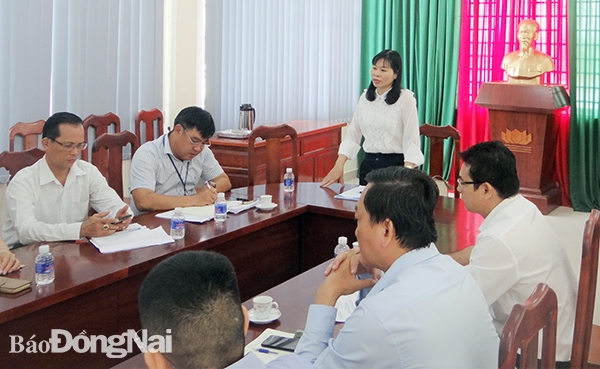 Giám đốc Sở LĐ-TBXH, đại biểu HĐND tỉnh Nguyễn Thị Thu Hiền trả lời ý kiến phản ánh của công dân