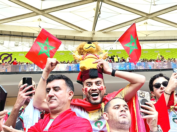 Cổ động viên Morocco hạnh phúc trong trận thắng Bỉ 2-0