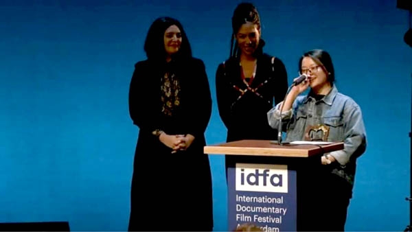 Nữ đạo diễn Hà Lệ Diễm tại Liên hoan phim tài liệu quốc tế Amsterdam
