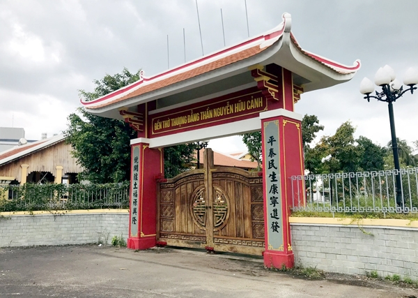 Cổng Đền thờ Nguyễn Hữu Cảnh ở P.Hiệp Hòa (TP.Biên Hòa) ngày nay