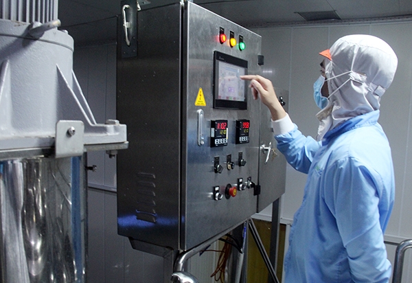 Dây chuyền sản xuất ứng dụng công nghệ điều khiển tự động tại một nhà máy chế biến thực phẩm tại Khu công nghiệp Hố Nai (H.Trảng Bom)