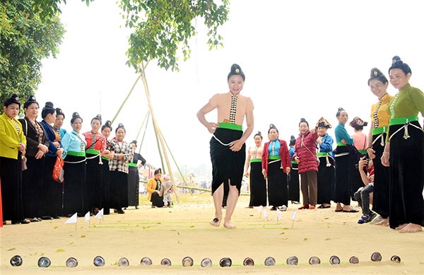 Tó Má lẹ, trò chơi dân gian đậm tình đoàn kết của dân tộc Thái ở tỉnh Sơn La