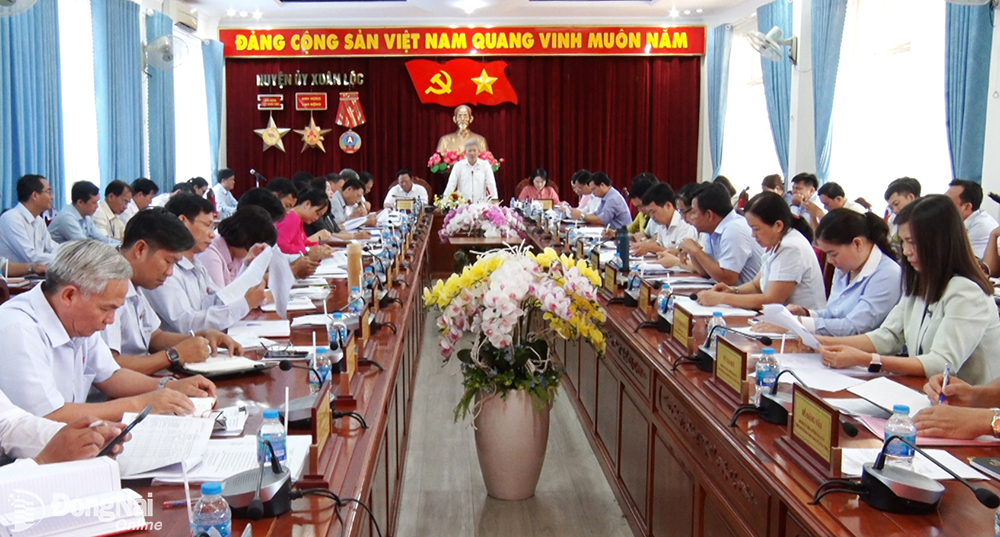 Toàn cảnh hội nghị Ban Chấp hành Đảng bộ H.Xuân Lộc