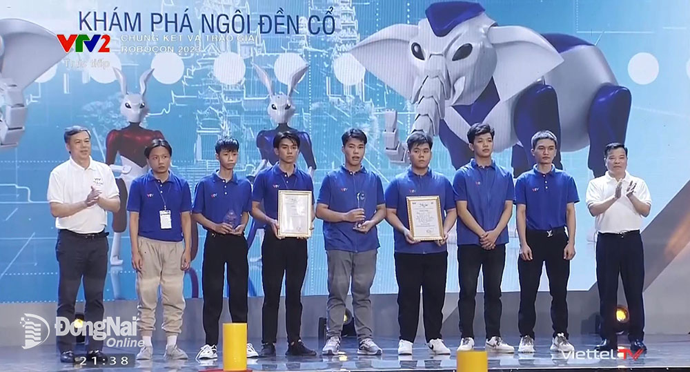 Trường đại học Lạc Hồng đoạt giải nhì Robocon 2023