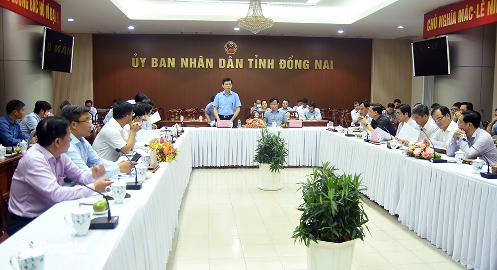 hứ trưởng Bộ GT-VT Lê Anh Tuấn phát biểu tại buổi làm việc