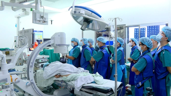 Nhận chuyển giao kỹ thuật cao về điều trị mật tụy