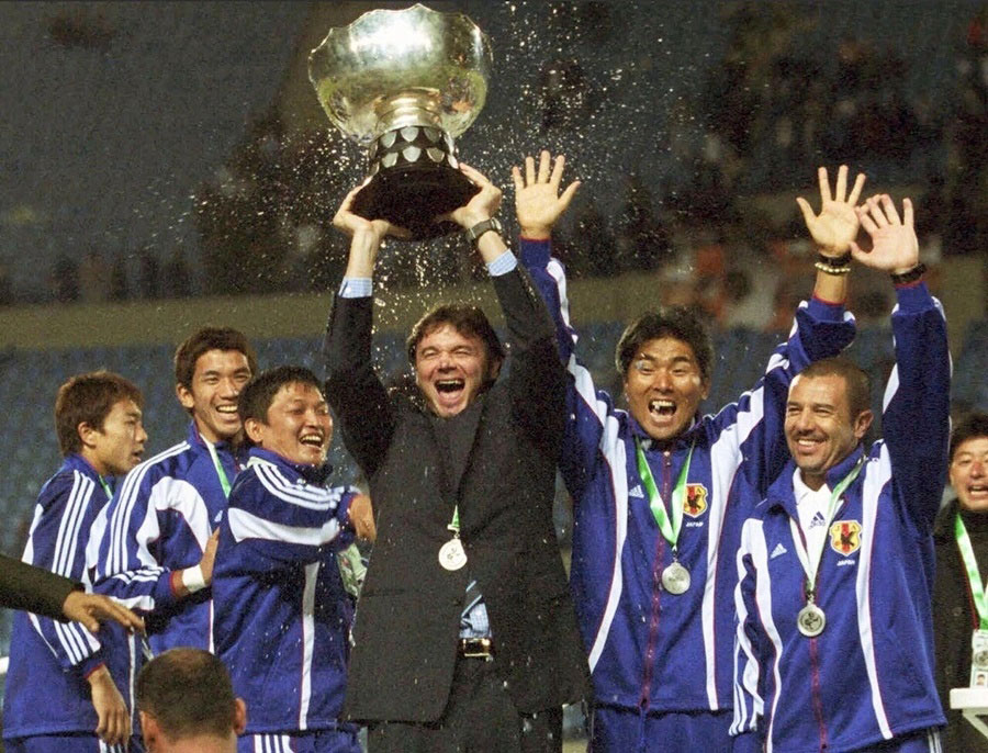 Nhật Bản từng vô địch Asian Cup 2000 cùng với HLV Troussier