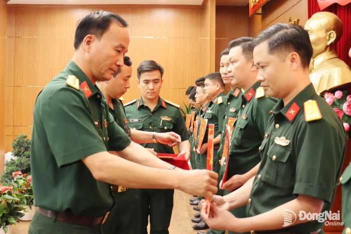 Bước đột phá từ việc đưa sĩ quan chính quy về xã