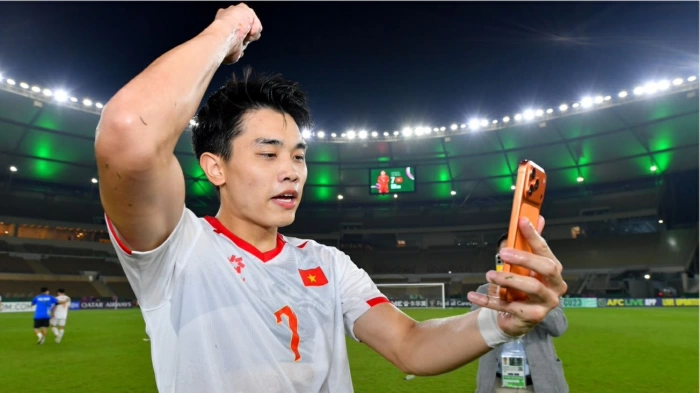 Người hùng Đình Bắc dành tặng bàn thắng cho tập thể U.23 Việt Nam