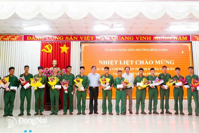 Đồng Nai: Các xã, phường tổ chức đón quân nhân xuất ngũ trở về địa phương