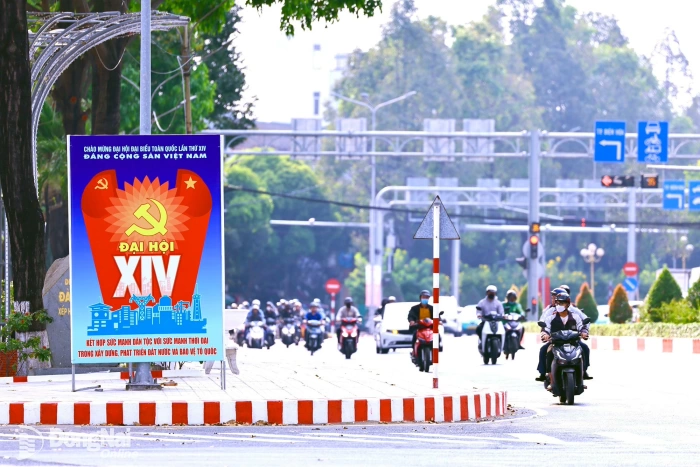 Tổ chức cho cán bộ, đảng viên và nhân dân theo dõi trực tiếp Đại hội Đảng toàn quốc lần thứ XIV