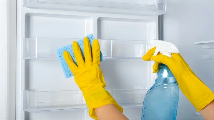 Vệ sinh tủ lạnh đúng cách để kéo dài tuổi thọ và tiết kiệm điện