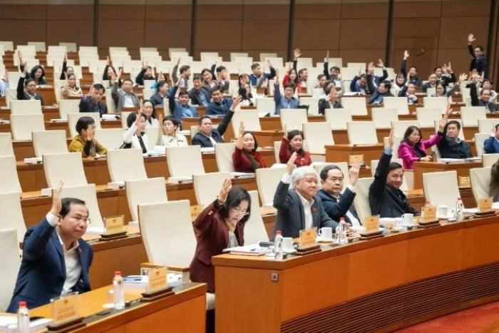 Thông qua danh sách 122 người được giới thiệu ứng cử Đại biểu Quốc hội chuyên trách ở Trung ương