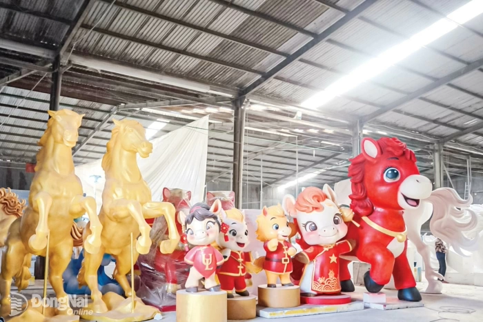 Breathe life into horse mascots to welcome Spring of Binh Ngo 2026