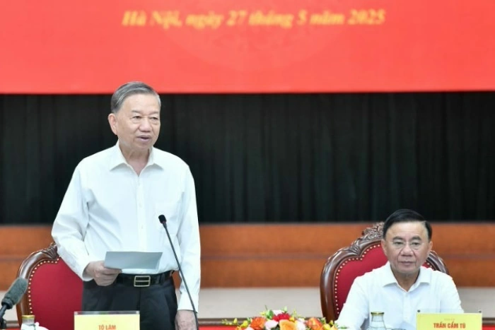 Bộ Chính trị phân công các đồng chí tham gia Ban Bí thư khóa XIV