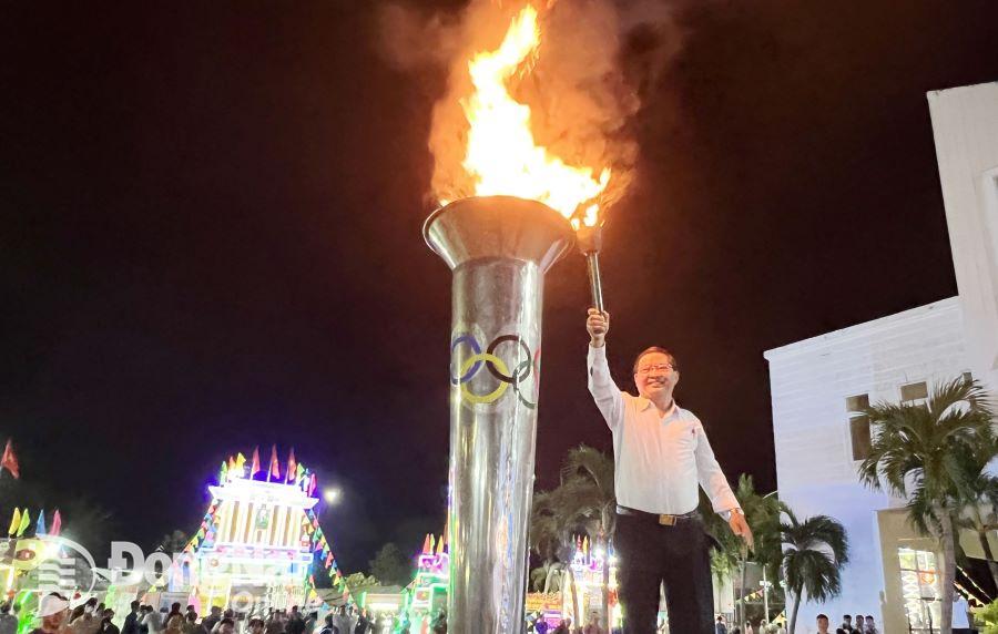 Hội trại tòng quân 'Sức trẻ tình nguyện' của huyện Định Quán