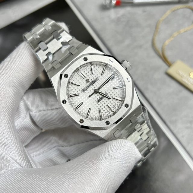 Mẫu đồng hồ Audemars Piguet Royal Oak 15450ST Replica 1:1 dành cho nữ