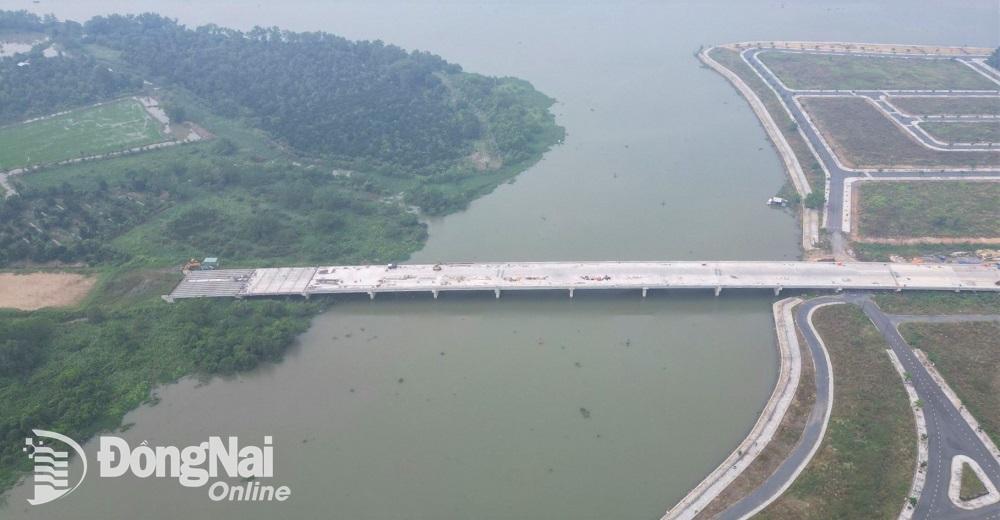 Hoàn thành thi công phần cầu chính dự án Xây dựng cầu Vàm Cái Sứt