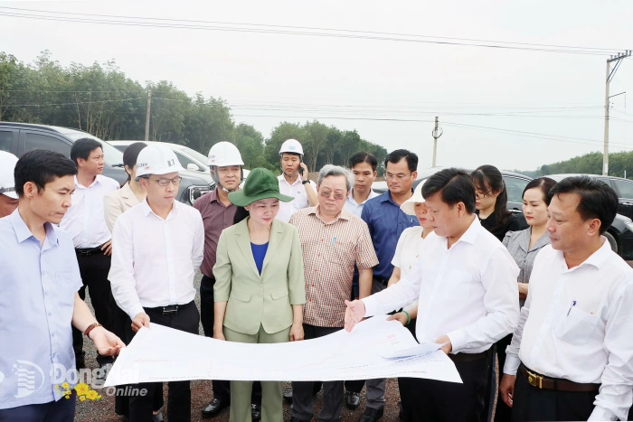 “Cú hích” chiến lược từ phát triển hạ tầng hiện đại