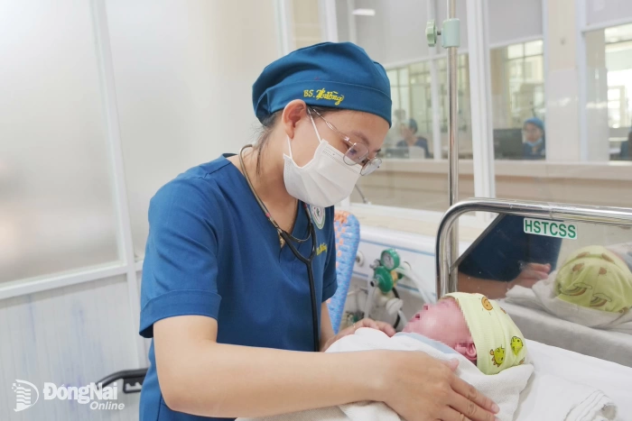 Thầy thuốc như mẹ hiền