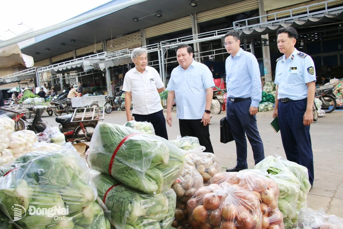 Dong Nai: Goods ready for peak Tet shopping season