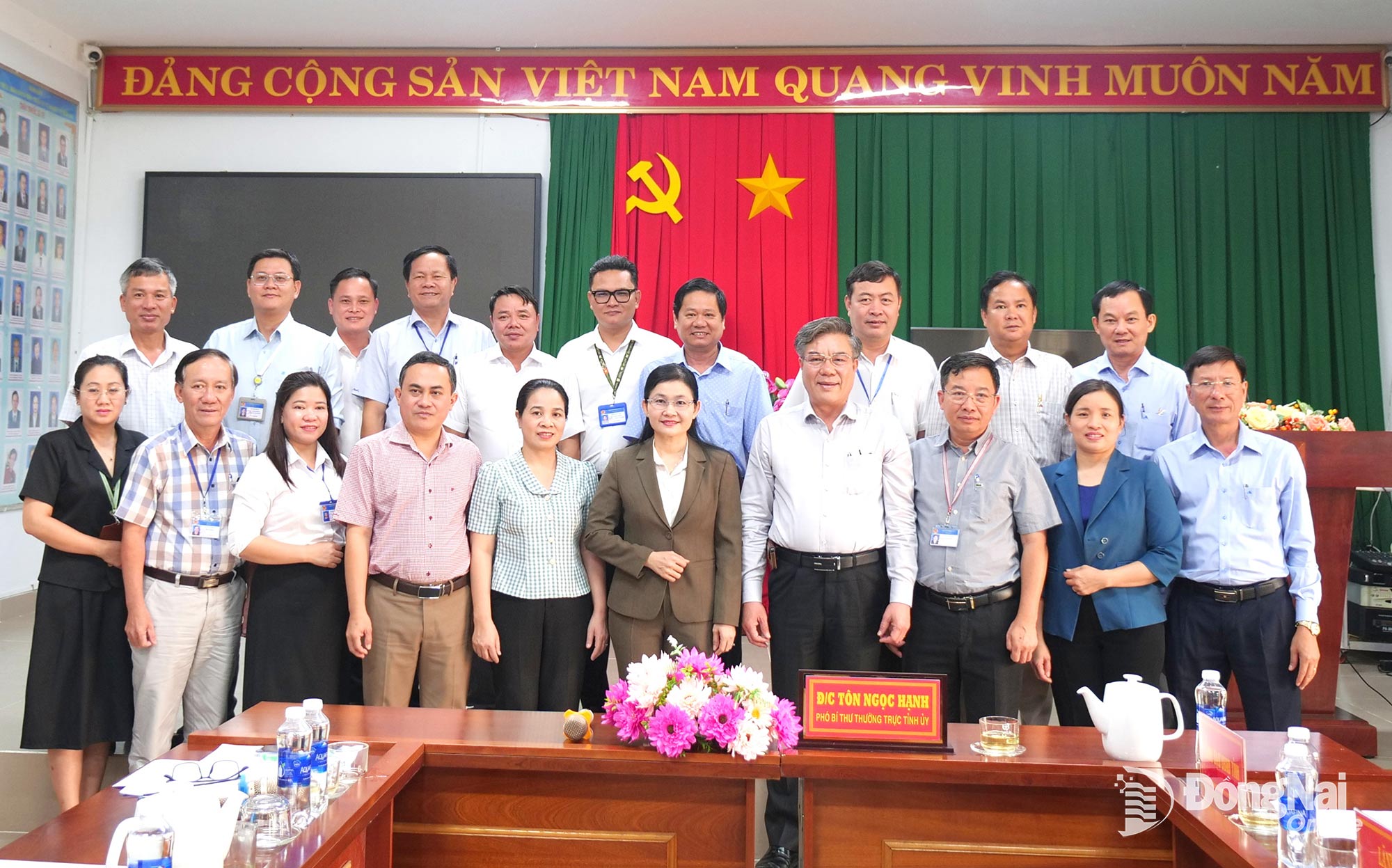 Đoàn công tác của Tỉnh ủy do Ủy viên Trung ương Đảng, Phó Bí thư Thường trực Tỉnh ủy, Chủ tịch HĐND tỉnh Đồng Nai Tôn Ngọc Hạnh làm trưởng đoàn đến thăm và làm việc với Sở Y tế tháng 1-2026. Ảnh: Hạnh Dung