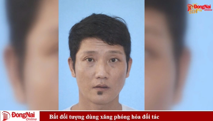 Bắt đối tượng dùng xăng phóng hỏa đối tác