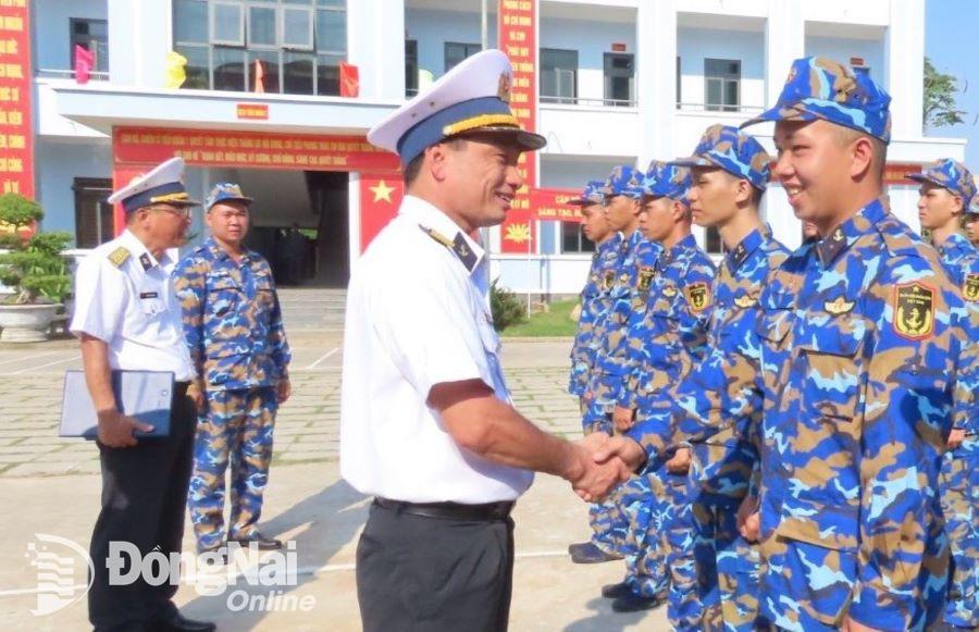 Các đơn vị quân đội ra quân huấn luyện năm 2024