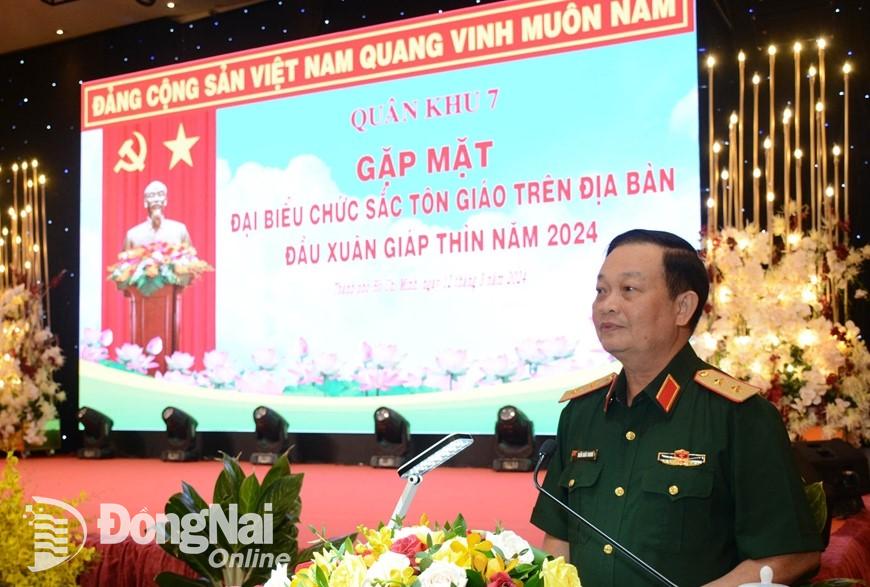 Trung tướng Trần Hoài Trung phát biểu tại hội nghị. Ảnh: ĐVCC