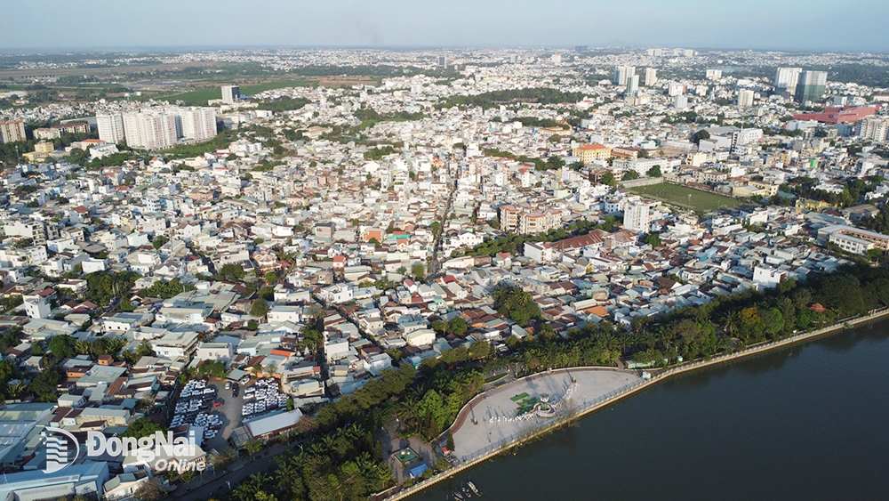 Đô thị là khu vực tỉnh chọn thực hiện giảm phát thải. Trong ảnh: Một góc đô thị Biên Hòa.