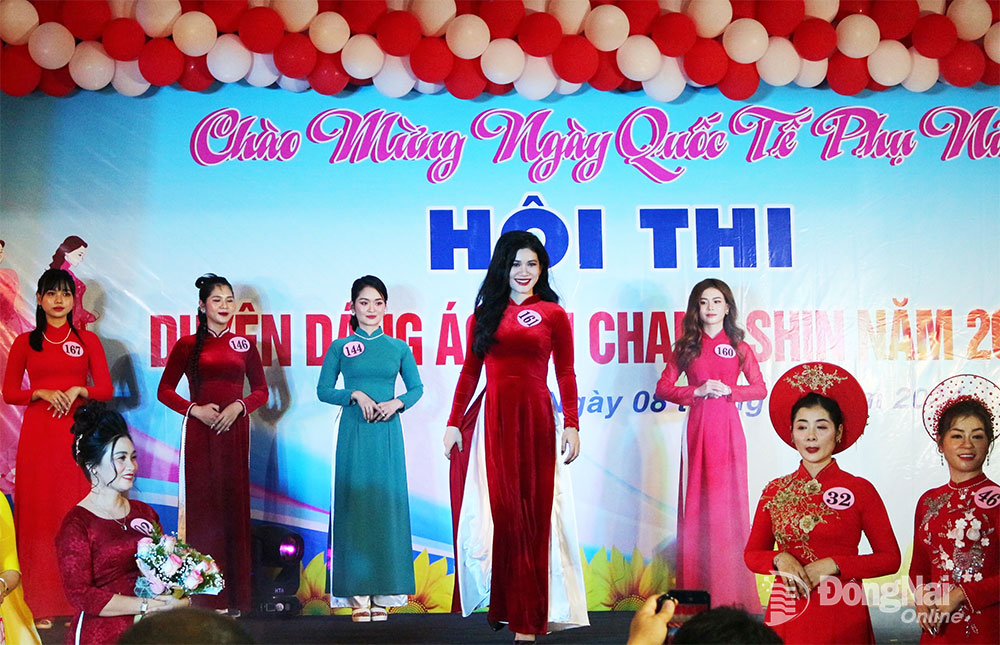Công nhân Công ty TNHH Changshin Việt Nam tham gia cuộc thi duyên dáng áo dài