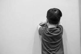 Làm rõ trách nhiệm của người đứng đầu trong việc xử lý chưa kịp thời tình trạng bạo lực, xâm hại trẻ em