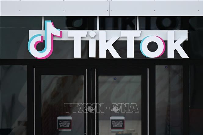 Biểu tượng Tiktok tại văn phòng ở Culver City, California, Mỹ. Ảnh: AFP/TTXVN