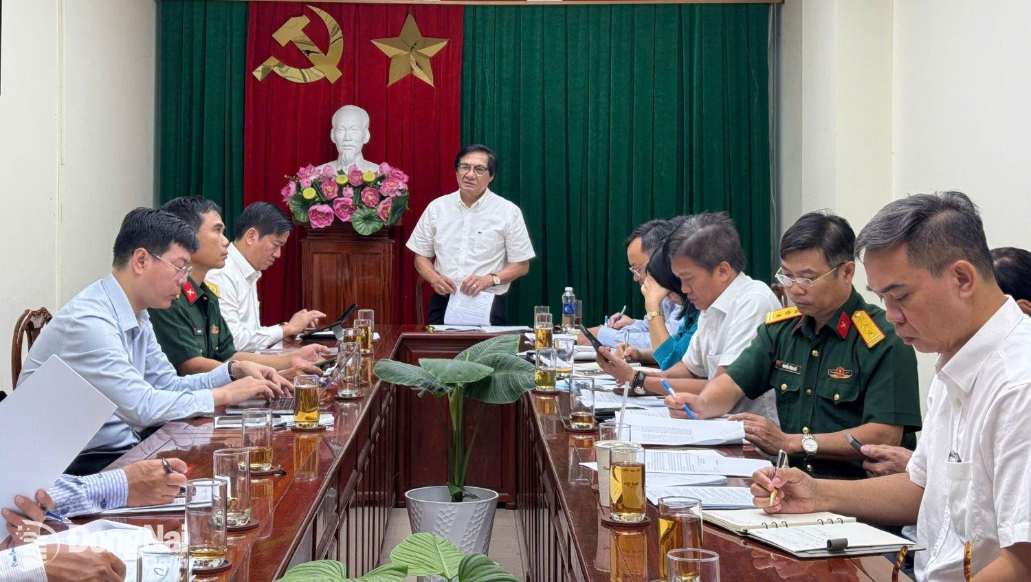 Phó chủ tịch UBND tỉnh Nguyễn Sơn Hùng phát biểu chỉ đạo buổi làm việc. Ảnh: Thiên Ý