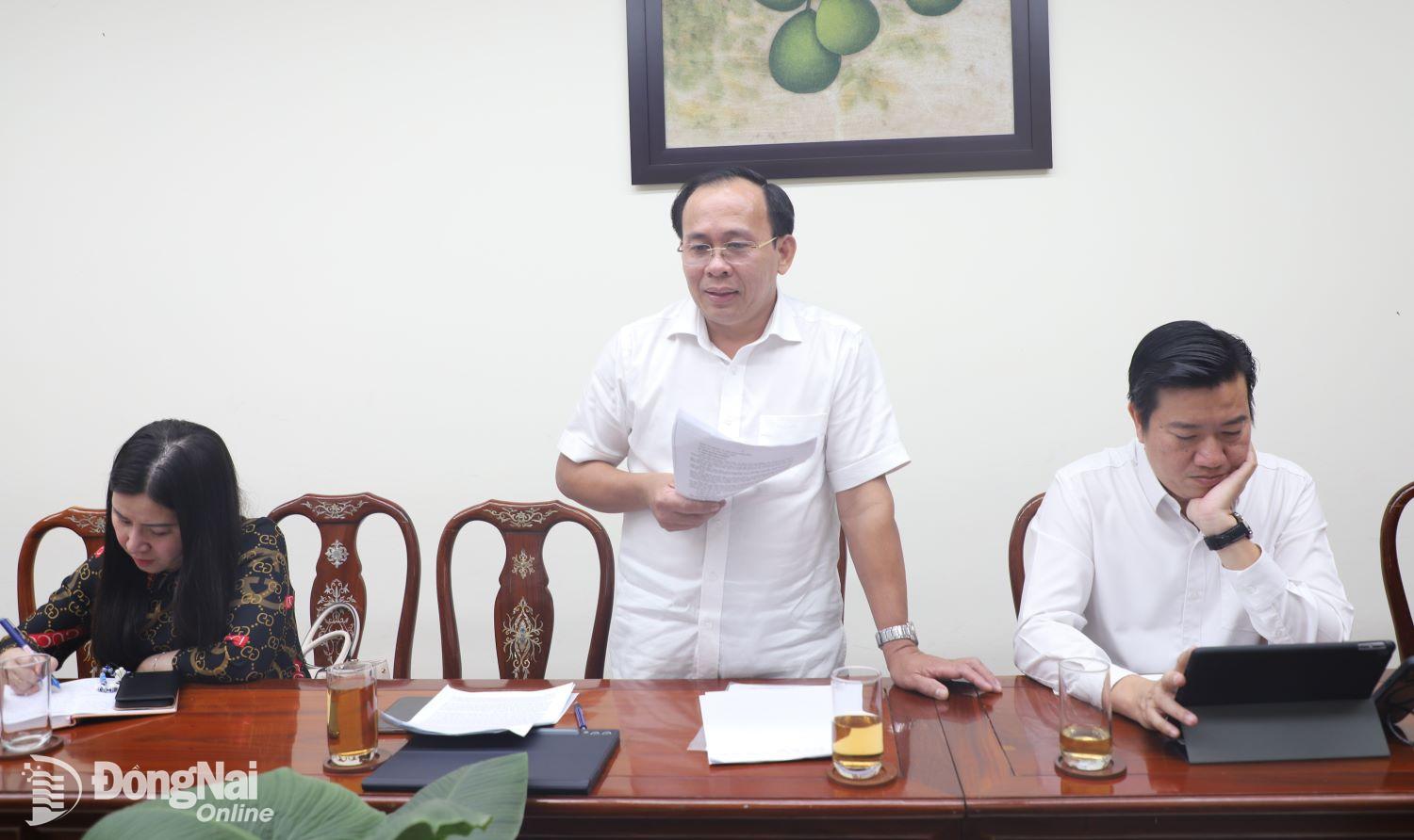 Đại diện lãnh đạo Sở Nội vụ phát biểu tại buổi làm việc. Ảnh: Ly Na
