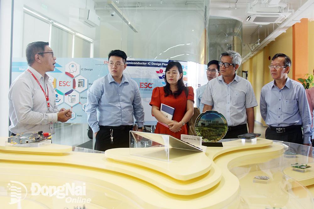 Dong Nai delegation visited and learned from the Semiconductor Circuit Center (ESC) at HCM City high-tech Park in 2024.








