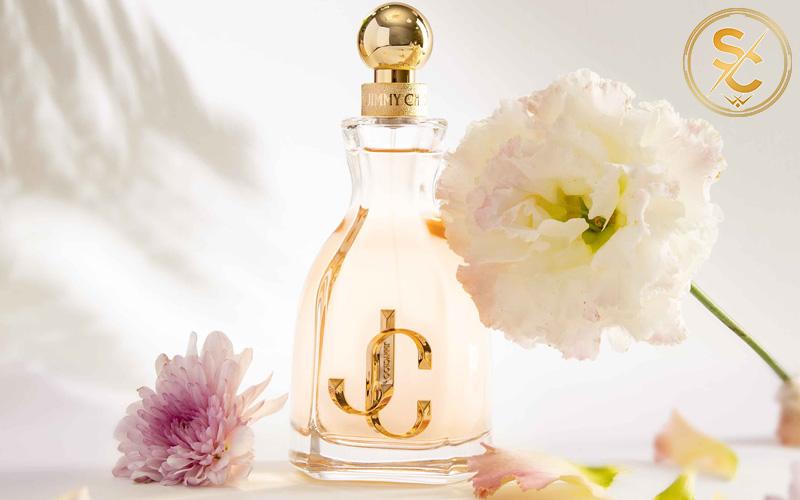 Hương thơm đóng vai trò quan trọng trong việc tạo nên sức hút của phái đẹp.