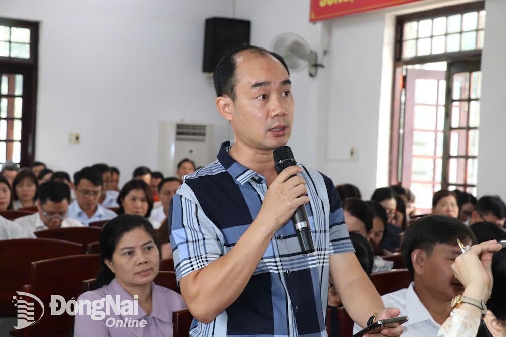 Nhà giáo tham gia đóng góp ý kiến cho Dự thảo Luật Nhà giáo tại hội nghị. Ảnh: Hải Yến