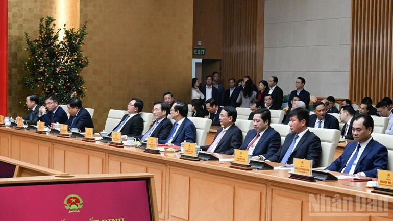 Các đại biểu tham dự lễ công bố. (Ảnh: TRẦN HẢI)